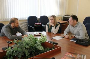 Александр Цятковский вносит предложение на совещании РСБИ