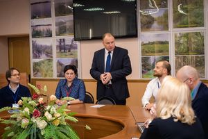 Ректор БГИТУ Валерий Егорушкин приветствует участников IT-Форума